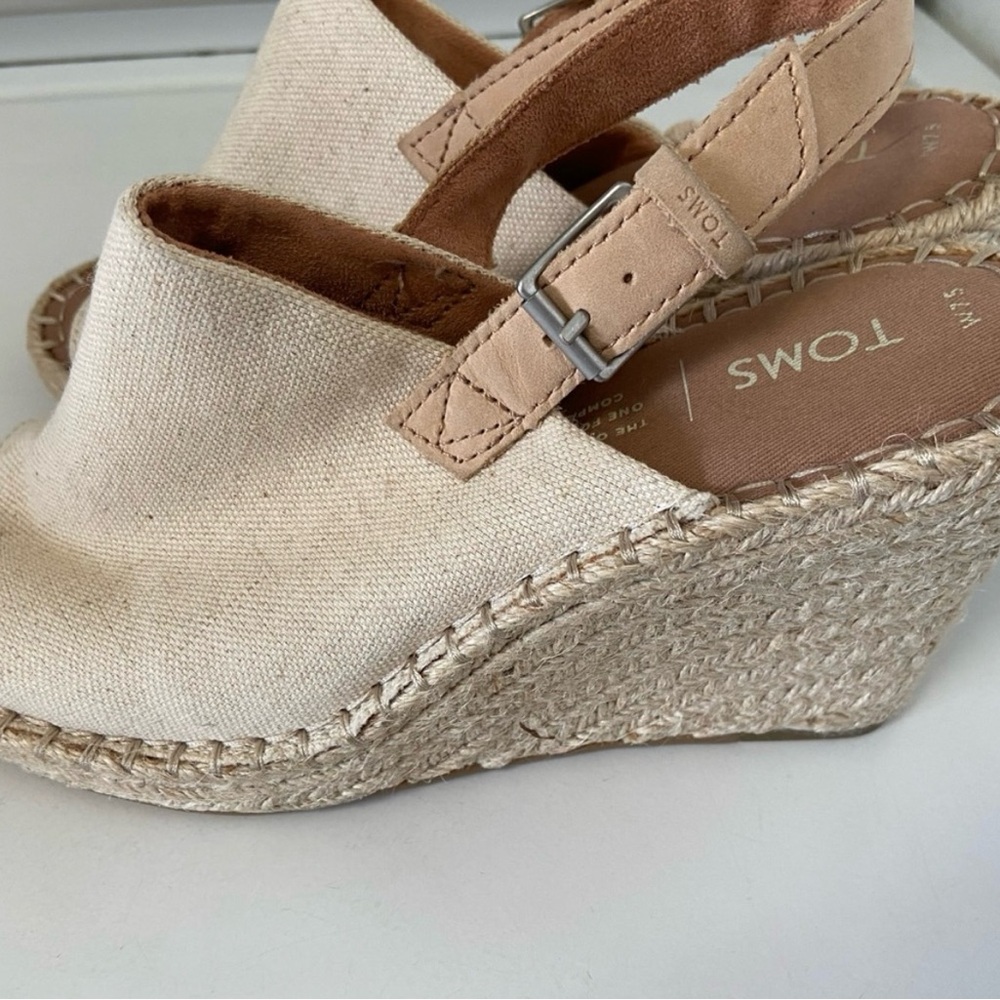 TOMS Women's Cream Wedge Sandals 7.5
